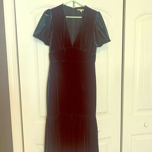Forest green dress. Gianni Bini brand. Size 6.
